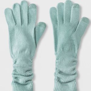 Touchscreen gloves